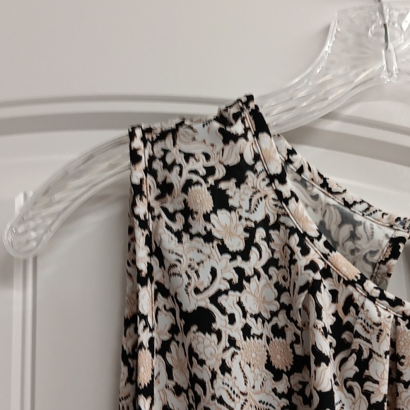 Top - Picture 3 of 7